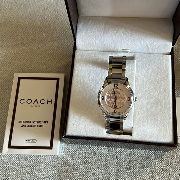 EUC Coach Silver Signature Link Stainless Steel Band Watch - Picture 7 of 16